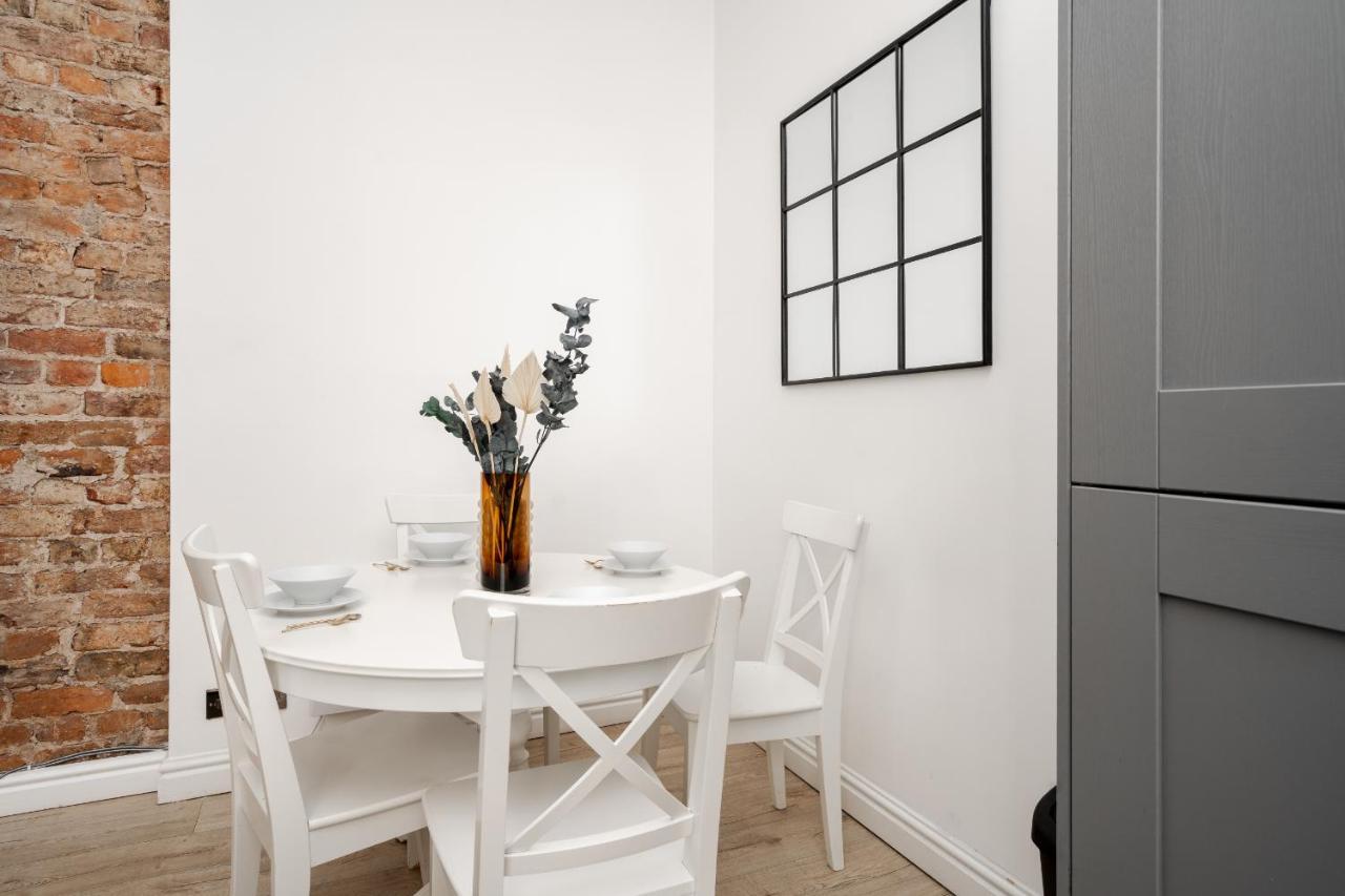 Alur Apartments Sweeting Street Liverpool Exterior foto